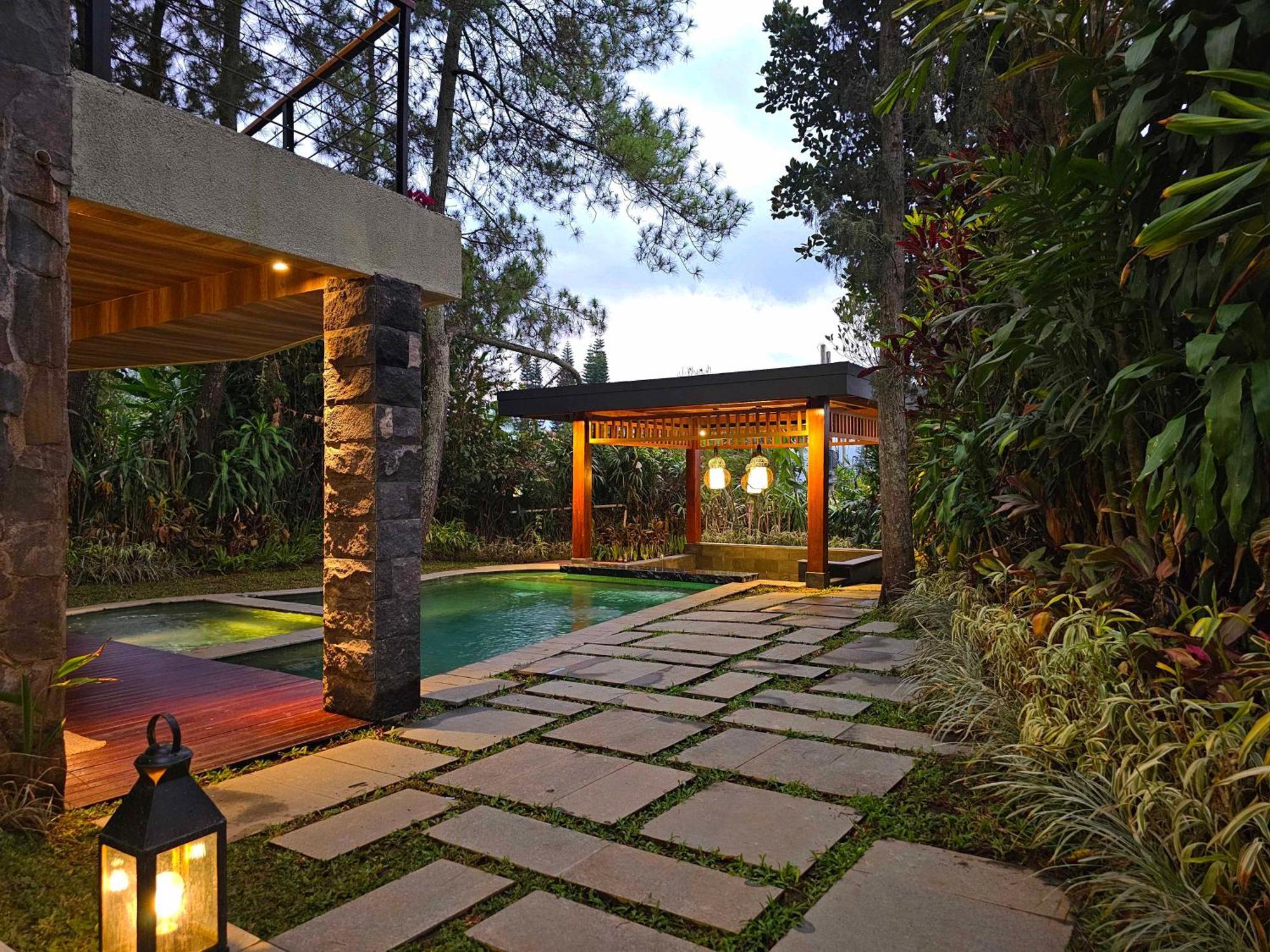 Villa 4-Br Klub Bunga No 4 Batu Malang Exterior foto